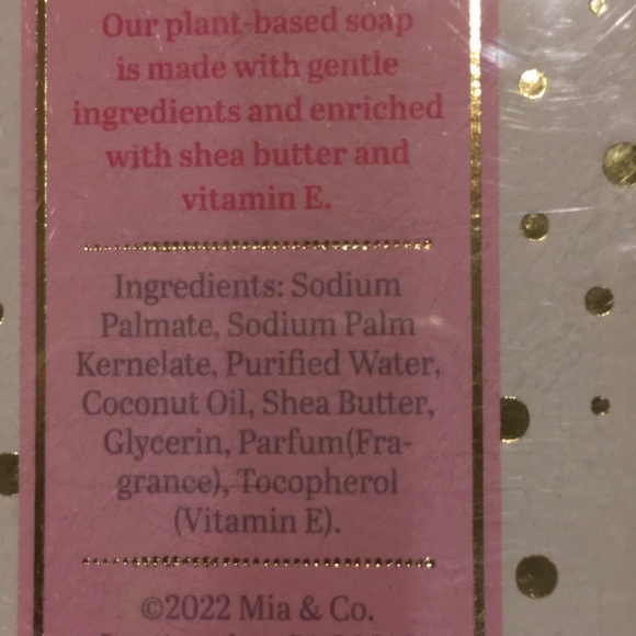 Mia & Co Christmas Holiday Scented Amber & Fir Luxury Soap Bar Set of Three NWT - Picture 10 of 16